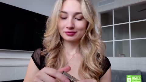 CAREN online show from November 26, 2025, 7:42 am