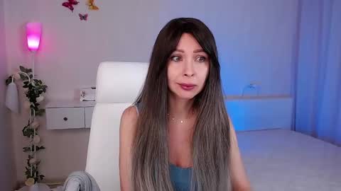 Wendi Foster online show from February 19, 2025, 6:10 pm