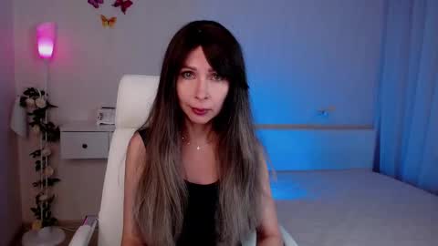 Snapshot of wendifoster chatting on May 4, 2026, 6:59 pm Wendi Foster online show from May 4, 2026, 6:59 pm