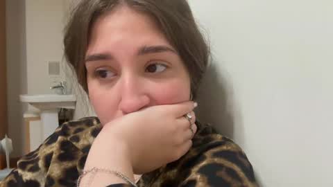 Snapshot of wendolynmusil chatting on May 9, 2026, 5:18 pm Anna online show from May 9, 2026, 5:18 pm