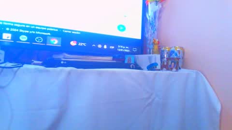 TaTis online show from January 13, 2025, 10:13 pm