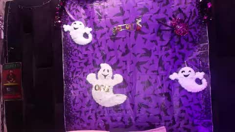 WEN SHENG online show from October 26, 2025, 7:20 pm