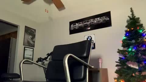 Topjitt online show from January 3, 2025, 8:21 am