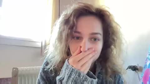 Snapshot of wenus_ss chatting on December 8, 2024, 12:41 pm wenus_ss online show from December 8, 2024, 12:41 pm