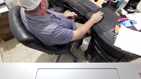 wes40960 online show from September 22, 2025, 11:18 pm