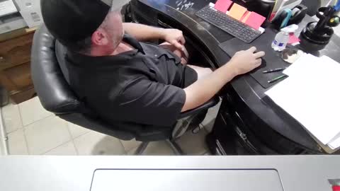 wes40960 online show from October 10, 2025, 8:08 pm