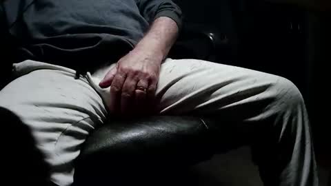 westvalleyguy54 online show from November 16, 2025, 2:28 am