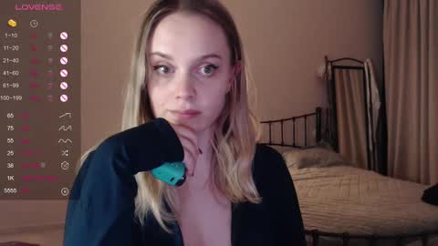 Lana online show from March 5, 2025, 8:00 pm