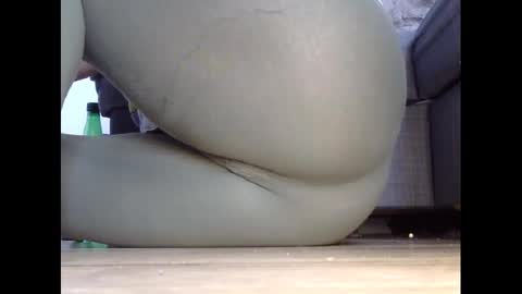 wet_pants2022 online show from February 24, 2025, 3:09 pm