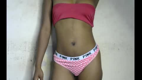 Snapshot of wet_pussy200 chatting on January 18, 2026, 1:04 pm Bella online show from January 18, 2026, 1:04 pm