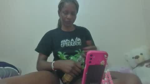 wetberry20 online show from December 4, 2025, 11:24 pm