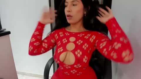 Megan Raves online show from May 13, 2026, 3:31 pm