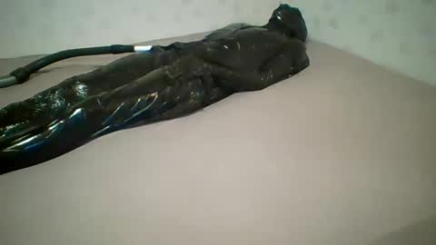 wetnbound online show from December 5, 2025, 8:38 pm