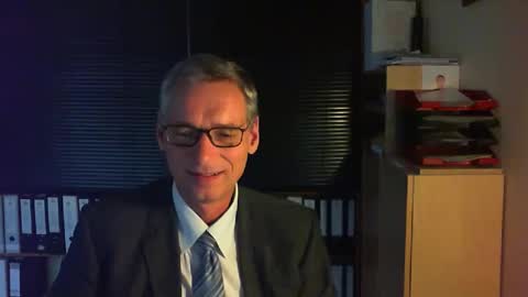 Franz online show from September 9, 2025, 4:06 pm