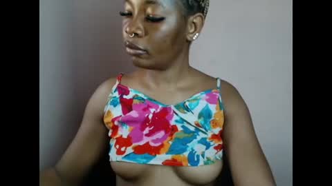 Snapshot of wetxxbabe chatting on February 4, 2026, 8:53 am wetxxbabe online show from February 4, 2026, 8:53 am