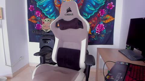 Snapshot of wexx_ chatting on January 29, 2025, 5:35 pm wex online show from January 29, 2025, 5:35 pm