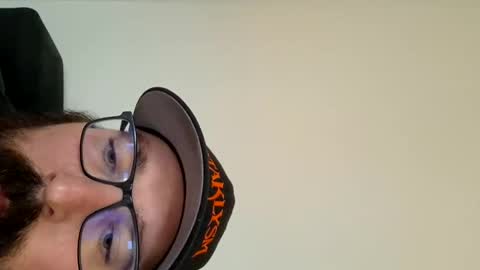 Snapshot of wheely19871606 chatting on February 3, 2025, 1:30 pm wheely19871606 online show from February 3, 2025, 1:30 pm