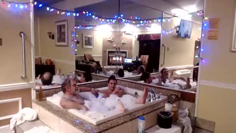 wheresmyqueenat online show from December 17, 2024, 1:07 am