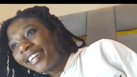 Whinebby online show from December 18, 2025, 3:23 am