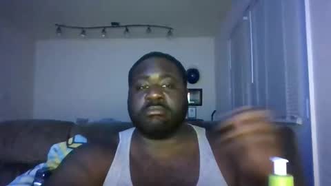 Snapshot of whiskeyandcoke24 chatting on October 30, 2025, 6:59 am WhiskeyandCoke online show from October 30, 2025, 6:59 am