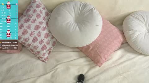 Naomi online show from December 23, 2024, 5:17 am