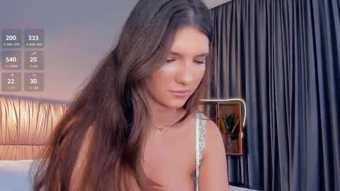 Zozo online show from October 26, 2025, 4:51 am