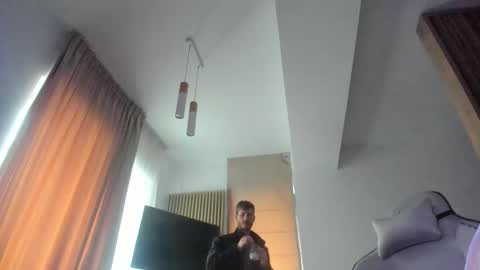 Michael online show from December 20, 2025, 10:33 am