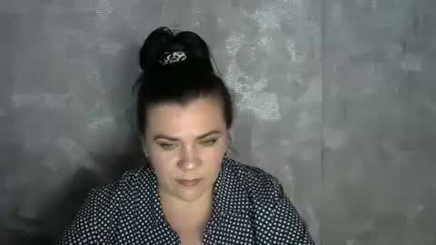 white__queen_ online show from June 9, 2026, 8:15 am