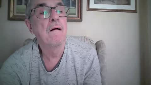 whitebriefs009 online show from September 16, 2025, 8:48 am