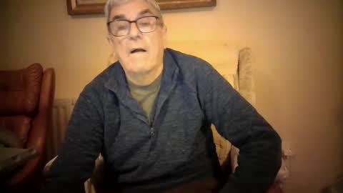 whitebriefs009 online show from January 8, 2026, 3:25 pm