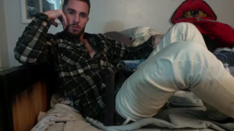 just  str8 stud nut  1000 online show from December 12, 2024, 5:31 am