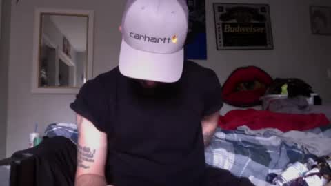 just  str8 stud nut  1000 online show from February 18, 2025, 8:25 pm