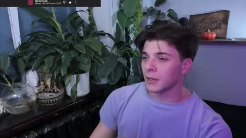 Gus online show from October 26, 2025, 9:10 pm