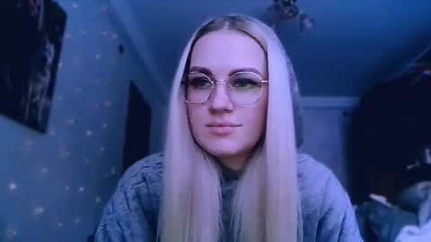 whitehex666 online show from January 12, 2026, 12:43 pm