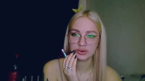 whitehex666 online show from February 12, 2026, 6:03 pm