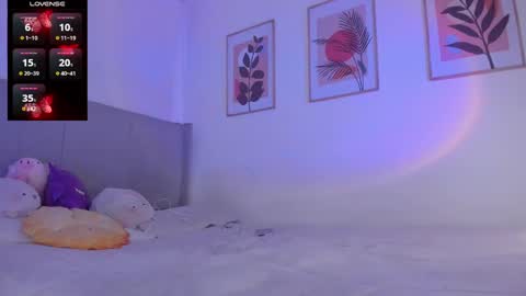 Kitty online show from December 3, 2024, 11:13 pm