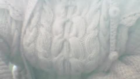 whitesweater online show from February 12, 2025, 7:13 am