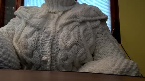 whitesweater online show from October 8, 2025, 7:06 am