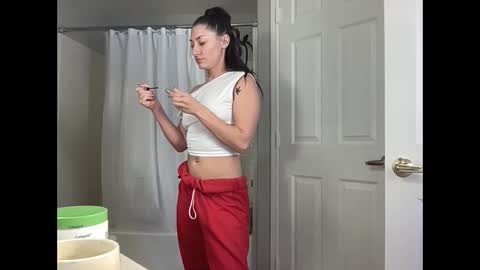 iamwhitneyoc online show from January 10, 2025, 7:32 pm