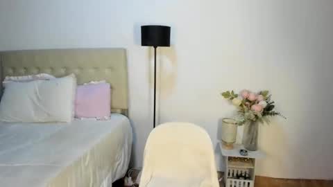 Arra Brown online show from February 24, 2026, 8:34 am