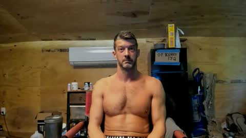 whocaresnotme1 online show from June 3, 2026, 2:33 pm