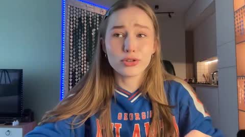 Alisa online show from January 4, 2025, 6:41 am