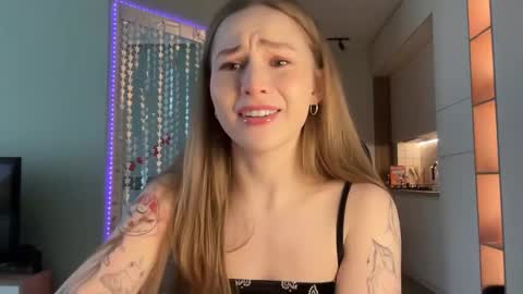 Alisa online show from January 27, 2025, 7:14 am