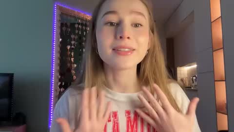 Alisa online show from February 7, 2025, 7:07 am