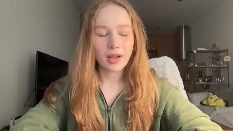 Alisa online show from September 30, 2025, 7:24 am