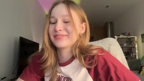 Alisa online show from April 10, 2026, 7:35 am