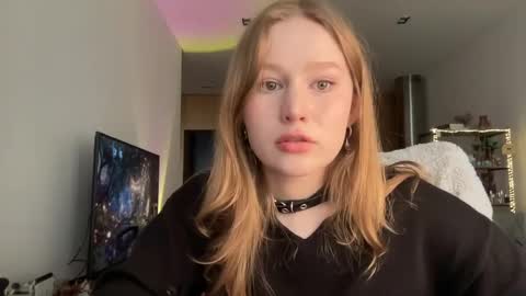 Snapshot of whoisalisa chatting on April 21, 2026, 7:47 am Alisa online show from April 21, 2026, 7:47 am
