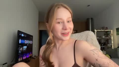 Snapshot of whoisalisa chatting on May 30, 2026, 7:49 am Alisa online show from May 30, 2026, 7:49 am