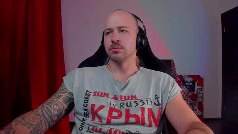 VI online show from November 14, 2025, 5:55 pm