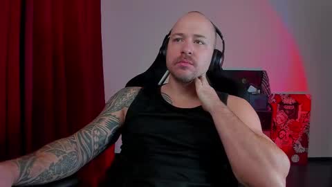 VI online show from November 27, 2025, 6:10 pm